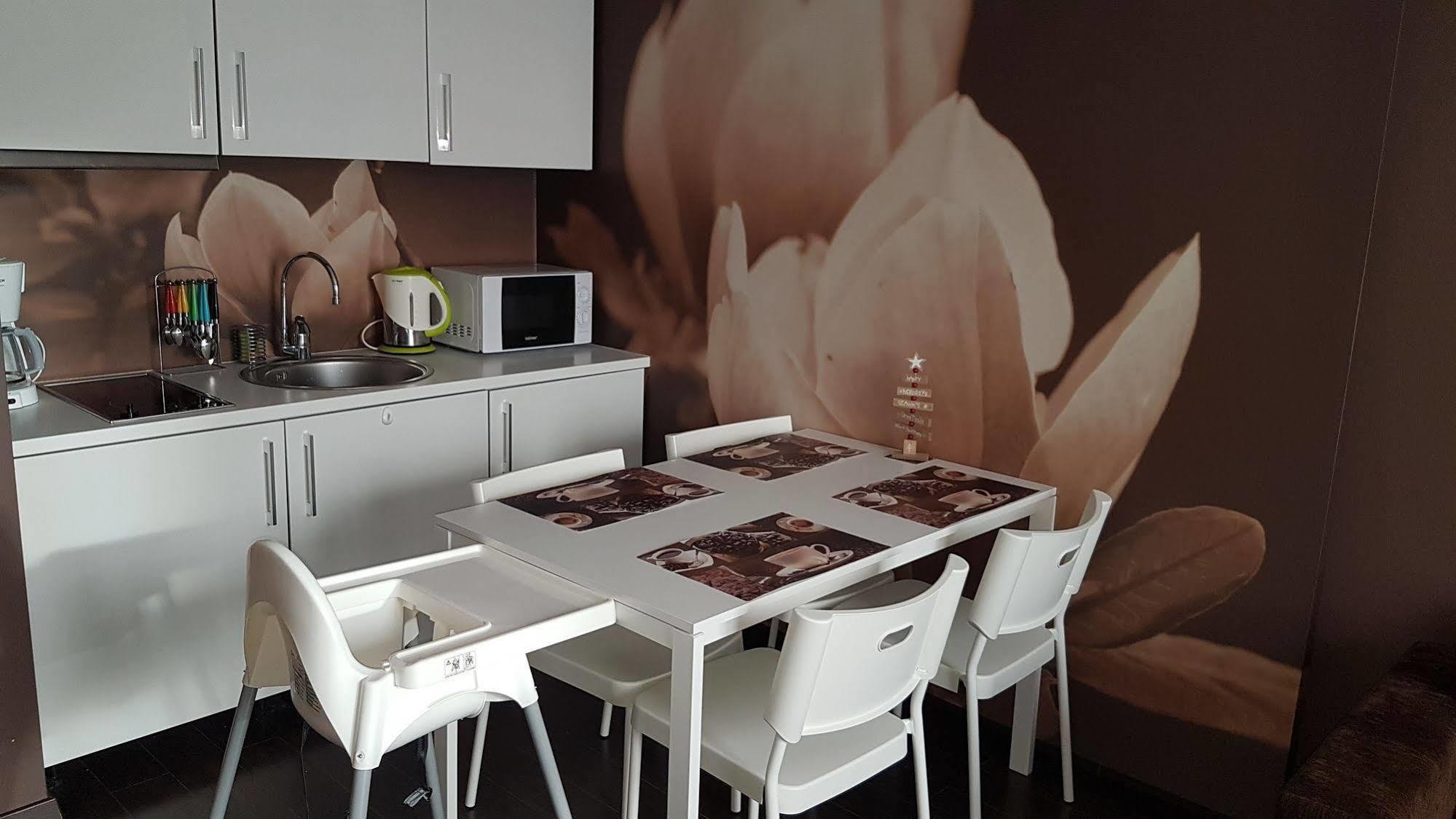 Apartamenty Diva 코워브제크 외부 사진